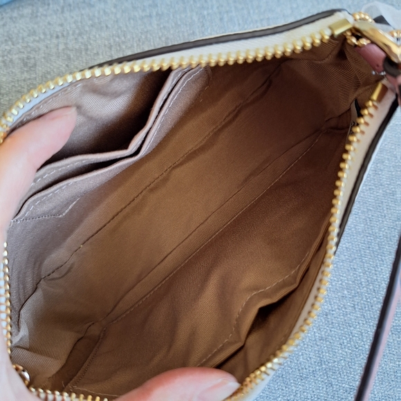 NWT Coach  Nolita 19 In Signature Canvas With Heart Petal Print+ extende… - Picture 8 of 12